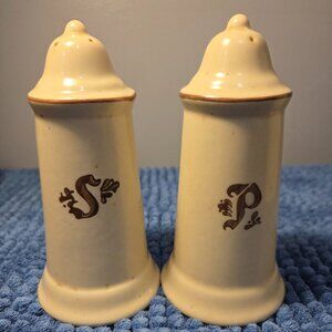 Pfaltzgraff Village stoneware Salt & Pepper Set, 6in, Made in USA.